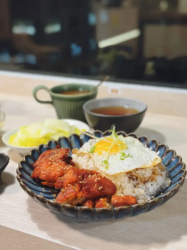 桂花叉燒煎蛋飯