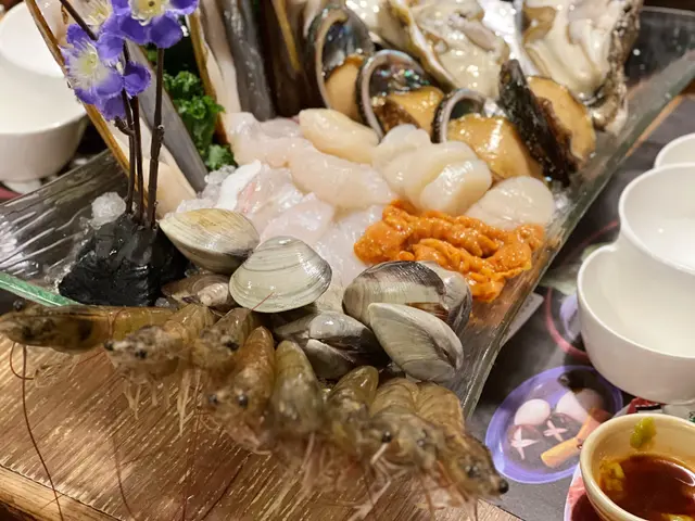 鮑魚海鮮船