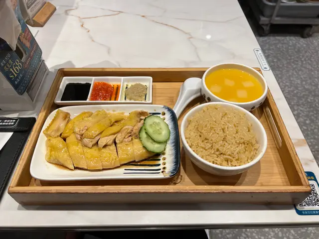 亞參去骨海南雞飯