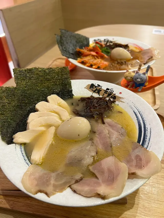 特盛·雞白湯拉麵🍜