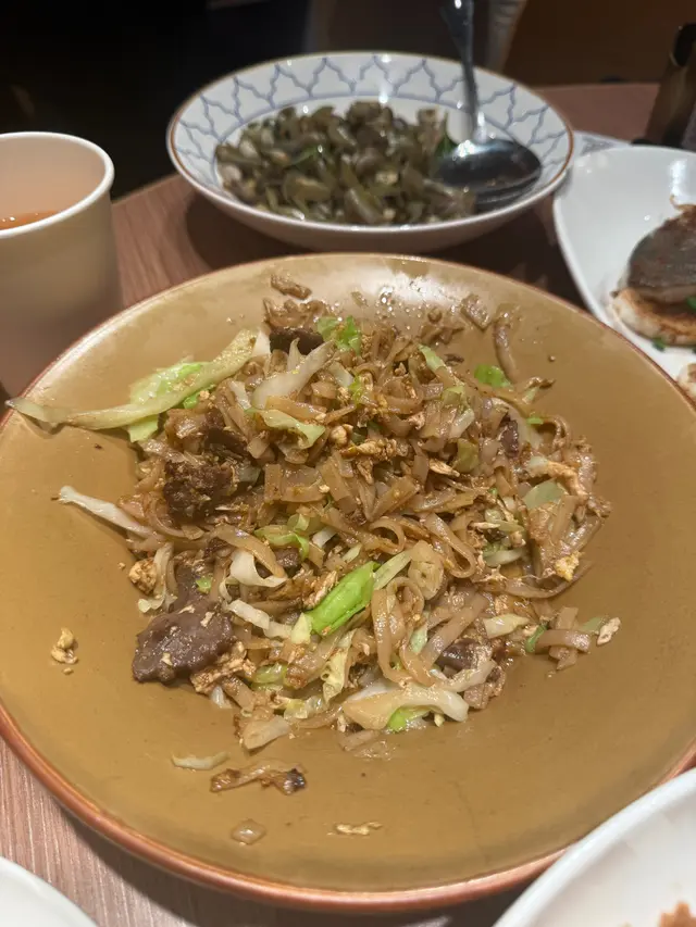 ￼冇味，一般茶餐廳仲好食過佢
