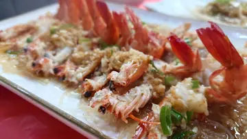 蒜蓉粉丝蒸开边虎虾