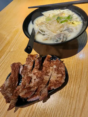 芫茜餃雞湯手工麵#香煎豬扒