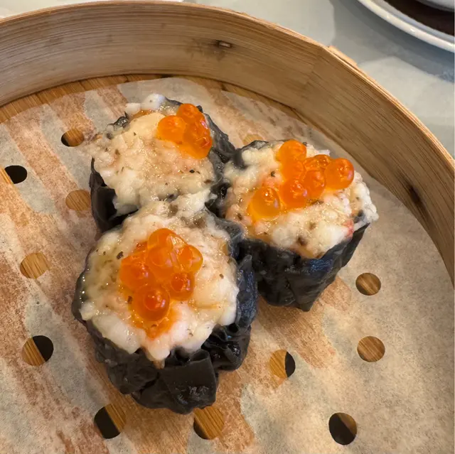 流心鵪鶉蛋蝦燒賣