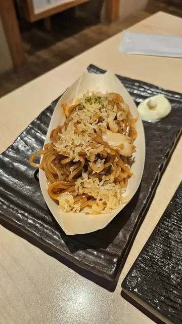 屋台風魷魚炒麵