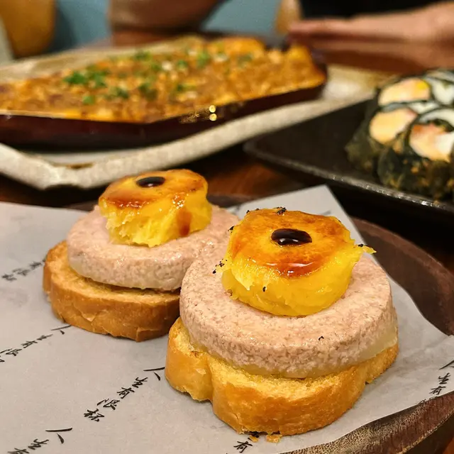 焦糖菠蘿鵝肝醬多士