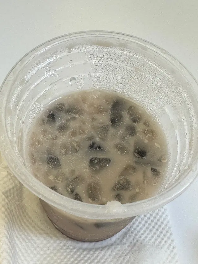 椰汁紅豆涼粉冰