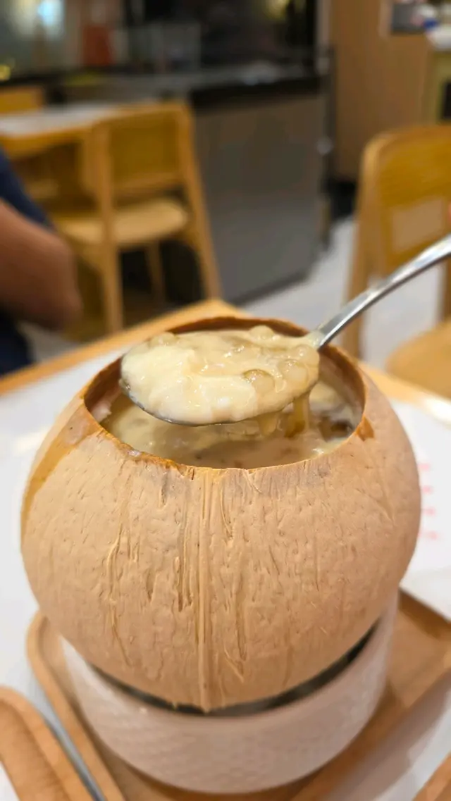 椰皇燉桃膠