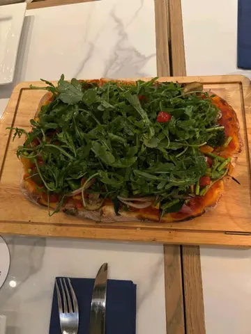 The Very Veggie Flatbread