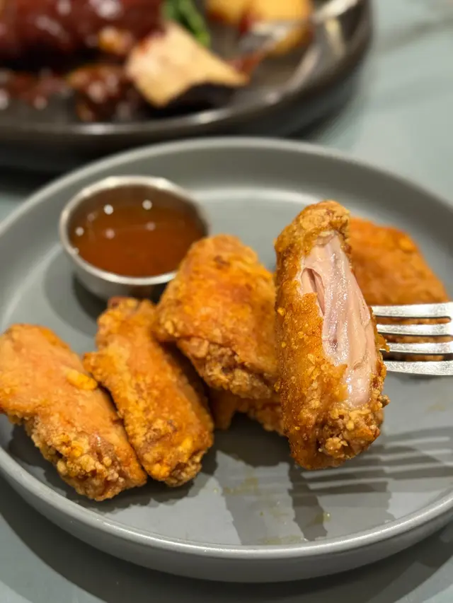 CRISPY CHICKEN WINGS