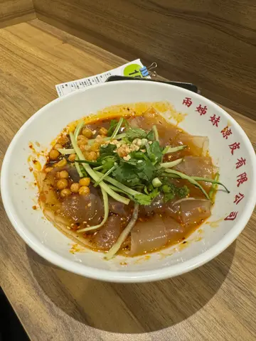招牌两姊妹凉皮