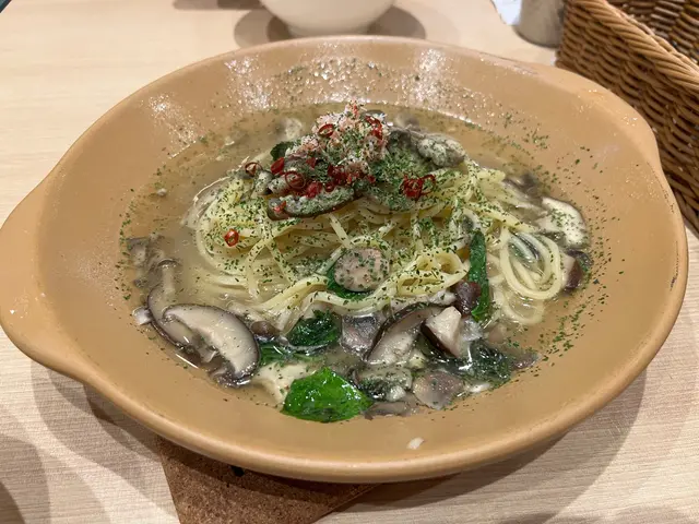 三重蘑菇蟹肉意粉