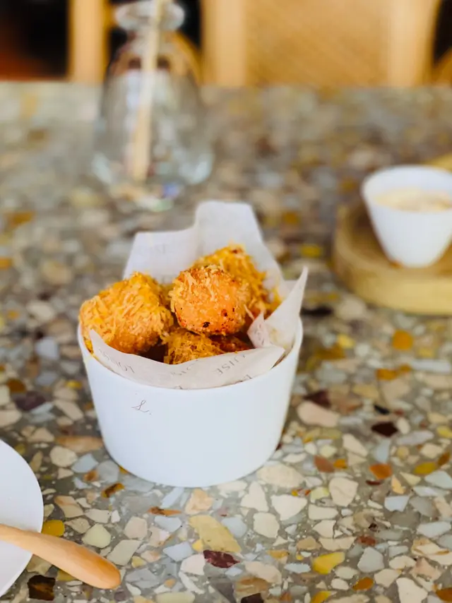 Amuse-bouche | Sago & Mimolette ‘Arancini’