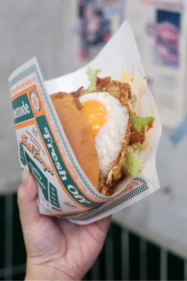 SINGLE SICK! BURGER + Sunny-side up
