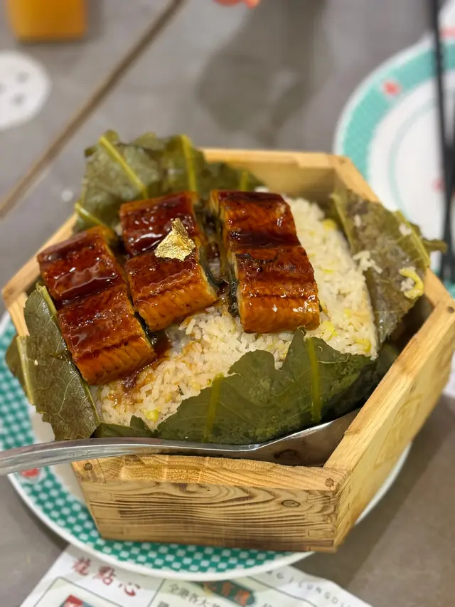 鰻魚荷葉飯
