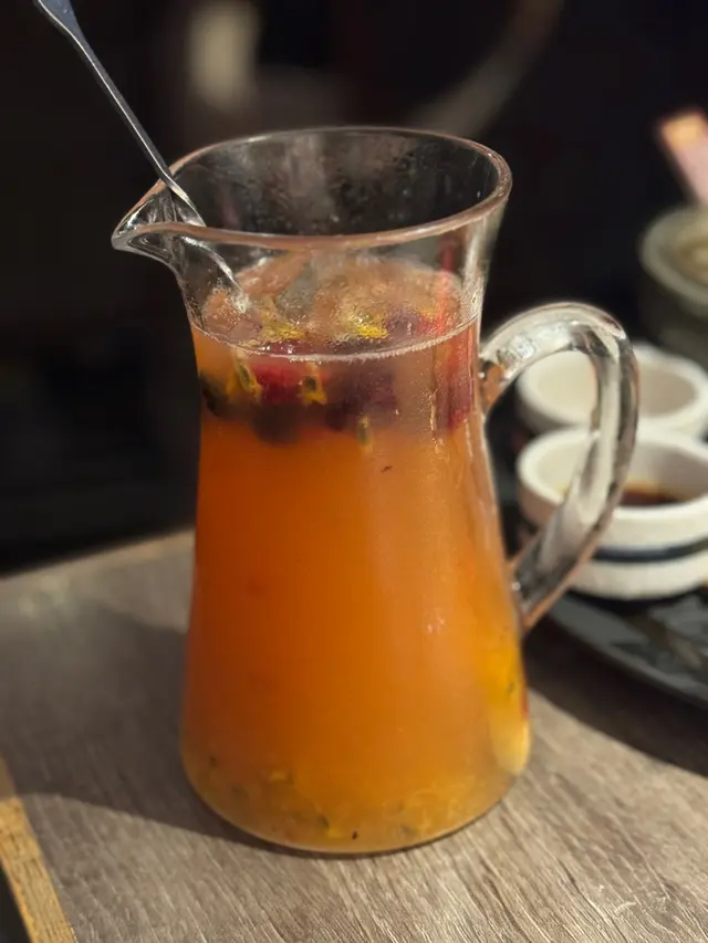 黃金贅沢 (百香果菠蘿茉莉花茶)