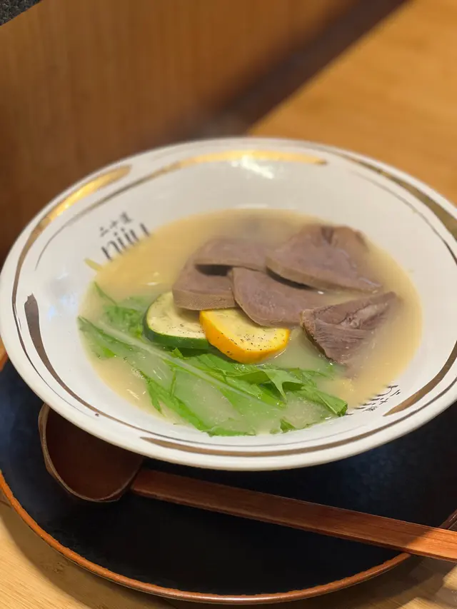 牛舌拉麵