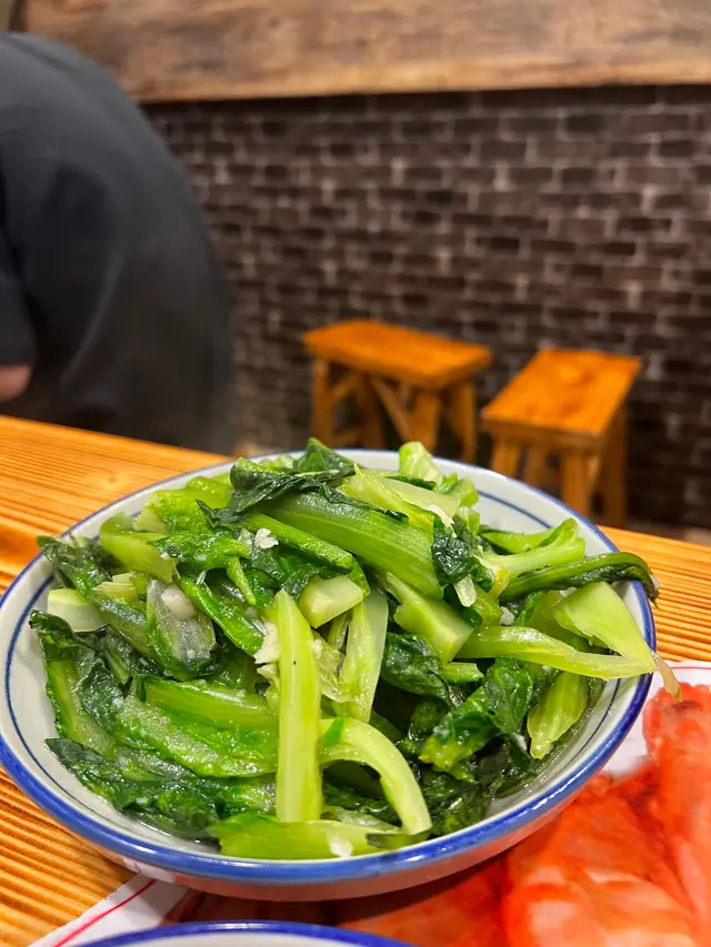 蒜蓉炒油麥菜