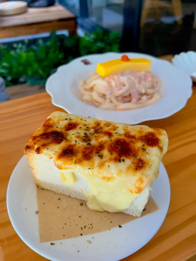 人氣黑松露白芝士吐司