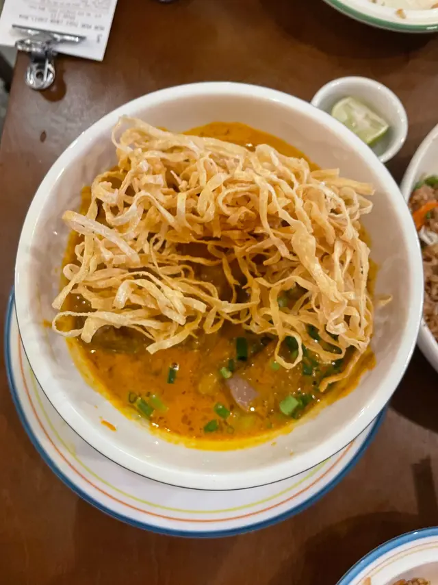 泰北咖喱雞麵