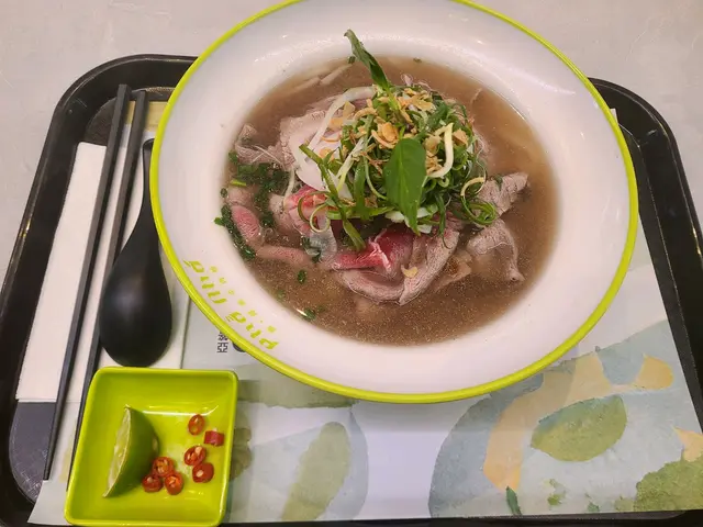 順。生牛肉湯河