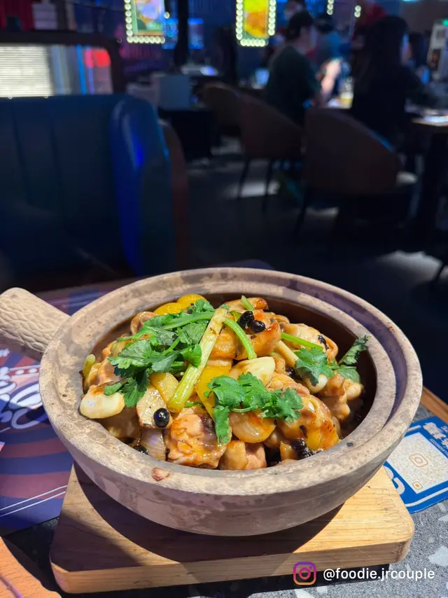 🐔秘製爆蒜豆豉雞煲(半隻)