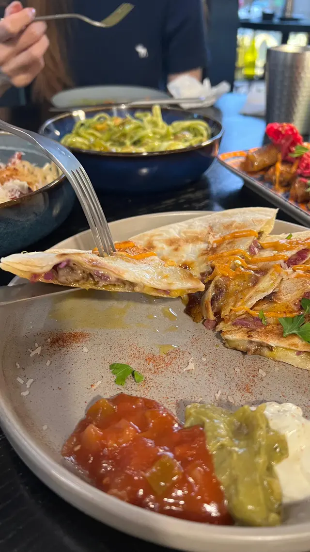 香辣牛肉芝士餡餅