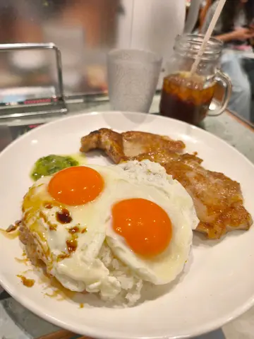 太陽蛋豬扒飯