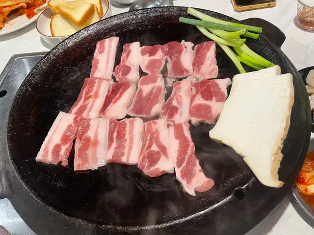 三三烤肉套餐(豬肉、3人)
