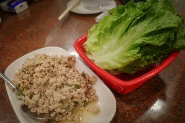 肉碎生菜包