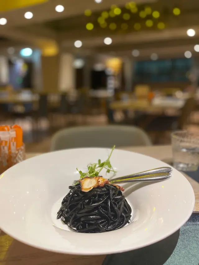 西班牙八爪魚鮮墨汁扁意粉