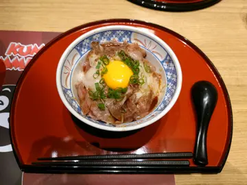 熊本黑毛和牛月见丼
