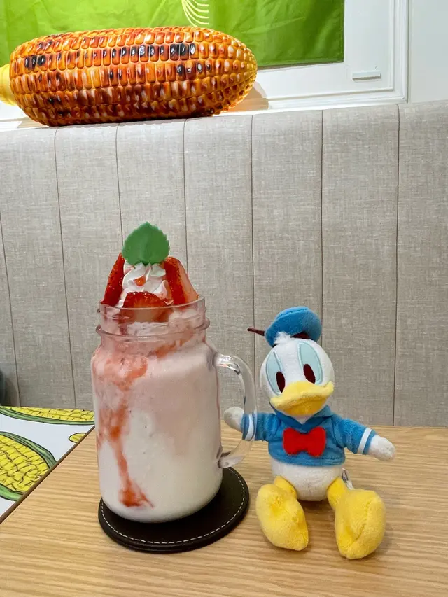 韓式草莓乳酪沙冰