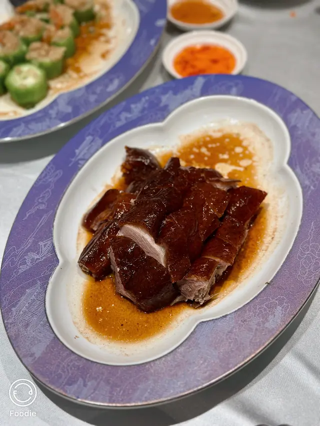 香馥秘製脆皮燒鵝