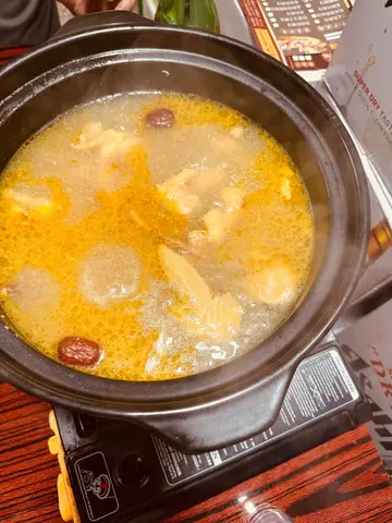 花鵰雞煲