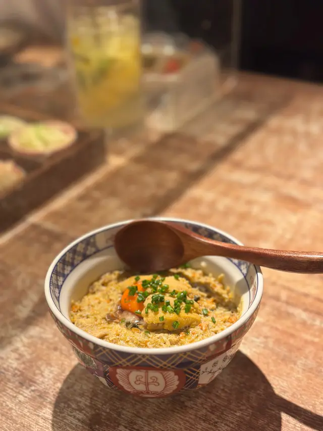 蟹黃海膽月見飯