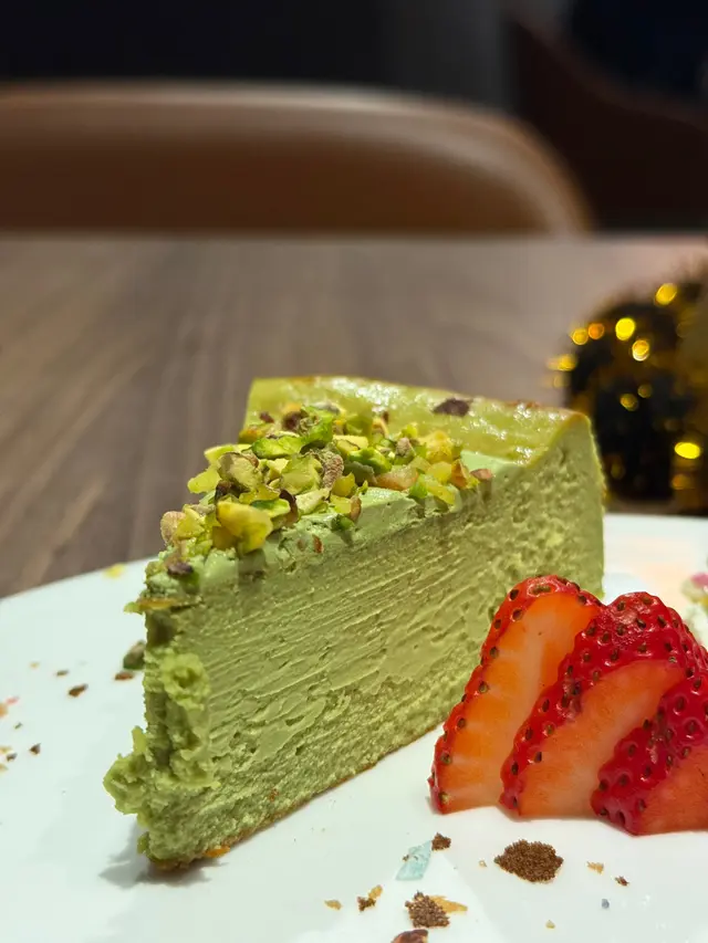 開心果巴斯克蛋糕