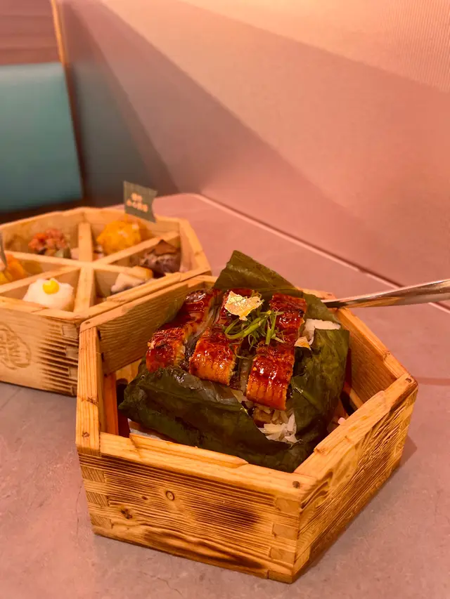 鰻魚荷葉飯