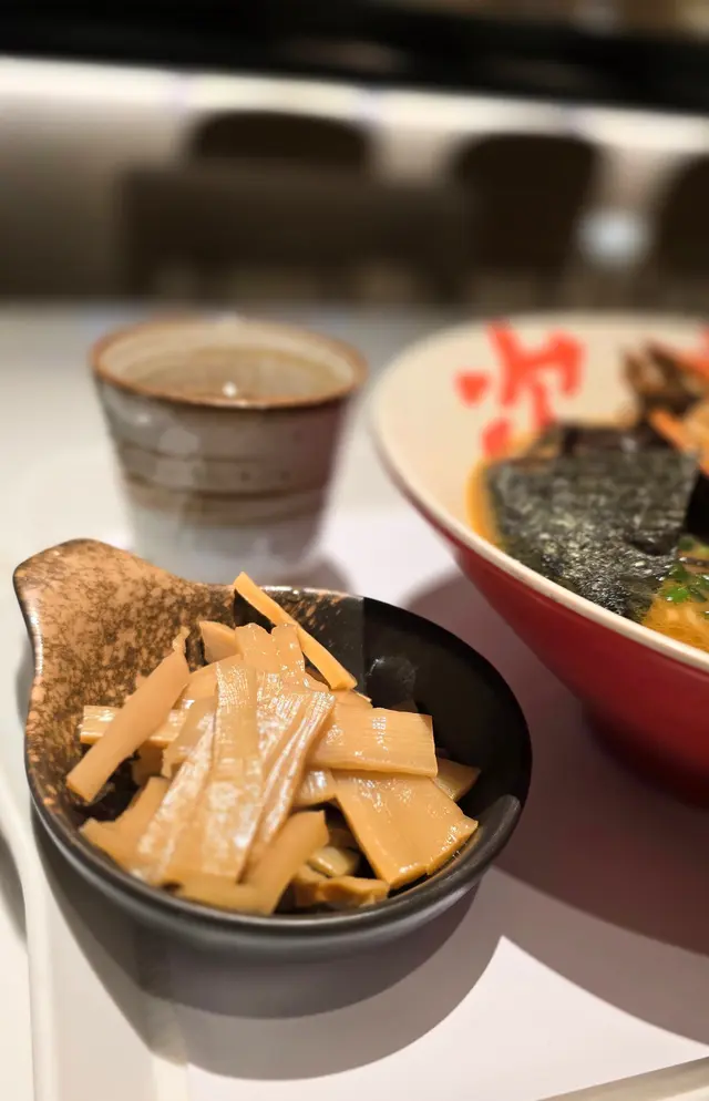 香濃燒大蝦海老湯拉麵