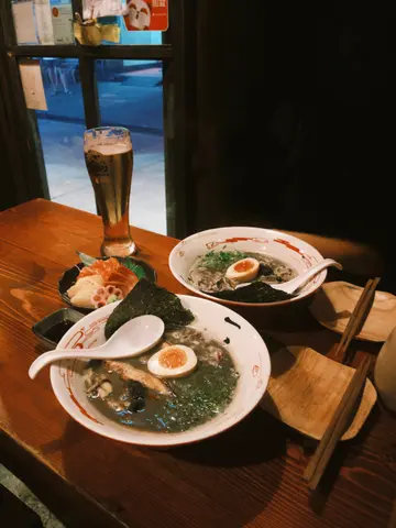 雜菌松露醬油豬骨濃湯拉麵