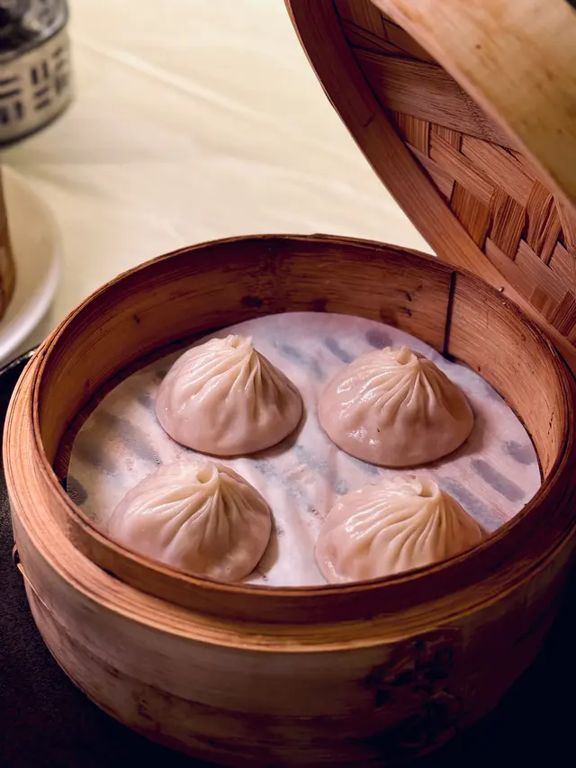 招牌灌湯小籠包