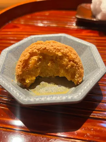 鮟鱇魚肝泡芙
