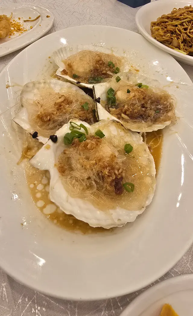 金銀蒜粉絲蒸元貝