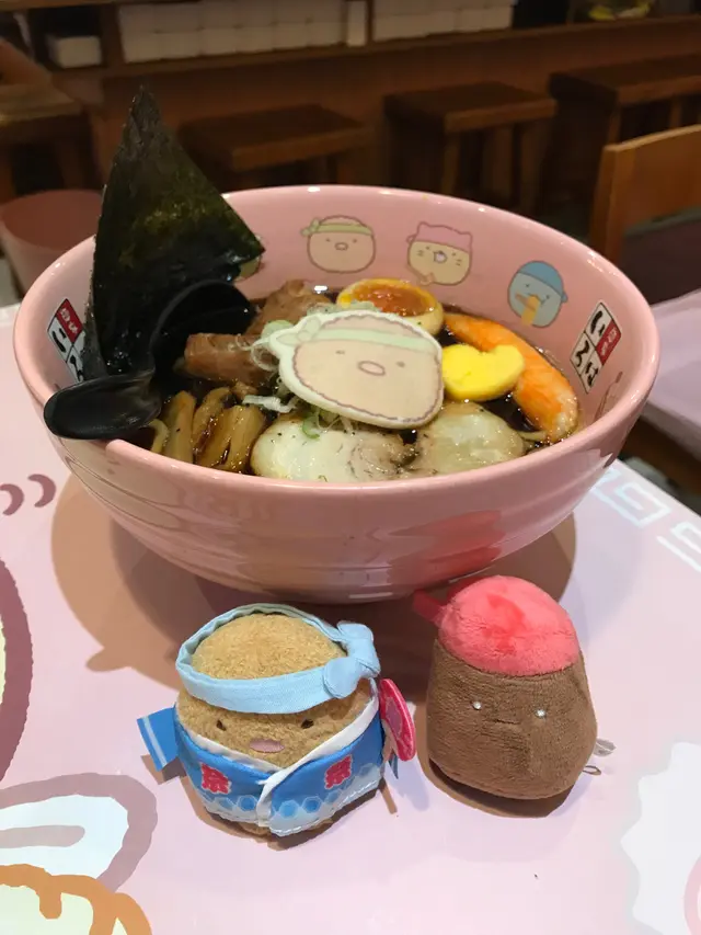 黑醬油拉麵