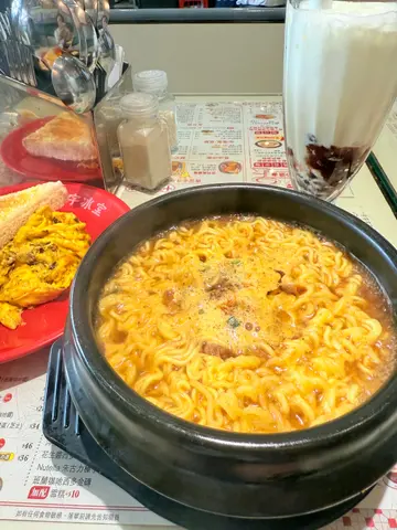 沙嗲牛肉麵餐