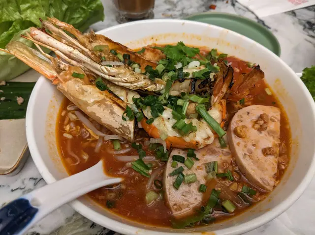 大頭蝦扎肉番茄湯檬