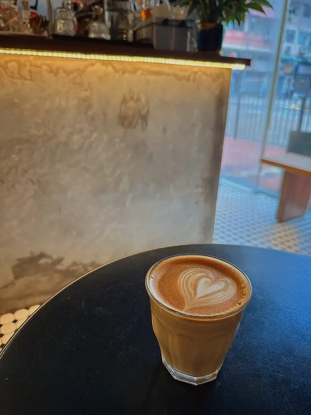 Flat  White