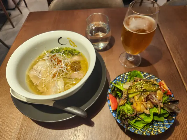 貝汁盬味拉麵+涼拌黑松露紋甲墨魚+Sapporo啤酒