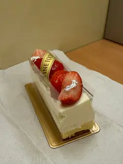 士多啤梨芝士饼