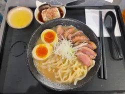炙烧慢煮鸭胸配鸭浓汤乌冬